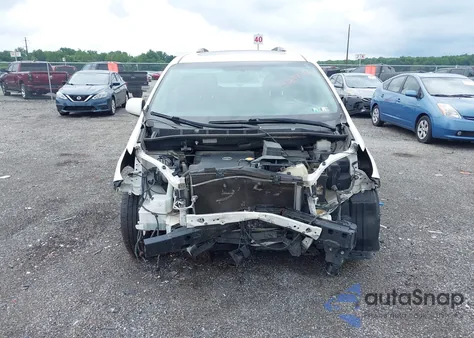 2016 Toyota Sienna Se Premium 8 Passenger из США, поврежденный, VIN 5TDXK3DC0GS762640